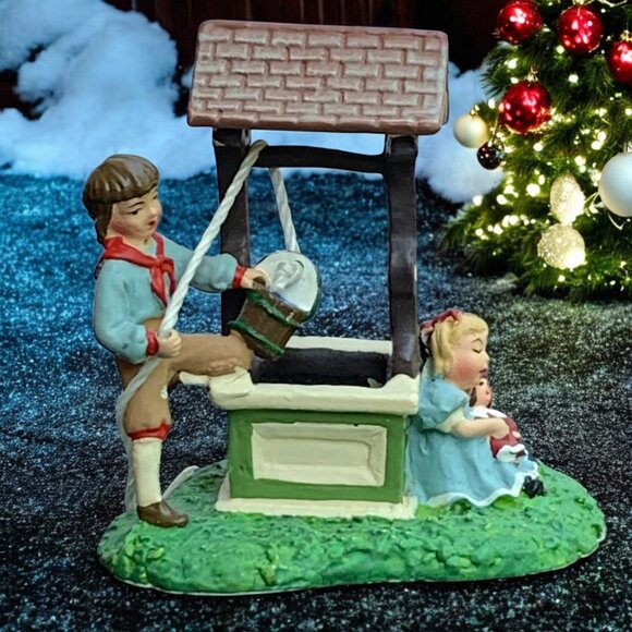 Dept 56 I'm Wishing Seasons Bay Resort Town Village - 1999 - Picture 1 of 9